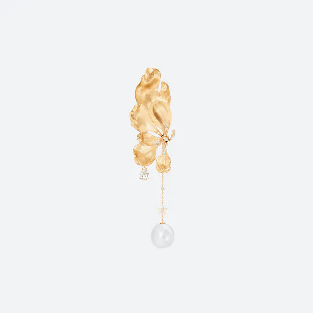 Ole Lynggaard - Wild rose earclip