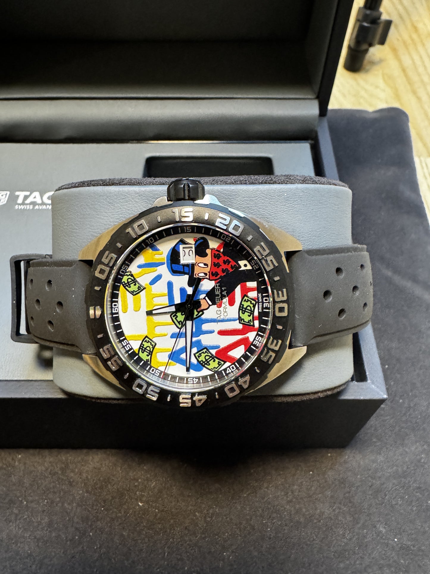 Tag Heuer Formula Special Edition Alec Monopoly fra 2019