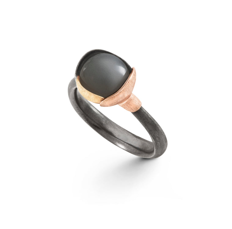 Ole Lynggaard - Lotus ring (str. 1) - Guldsmed Edens
