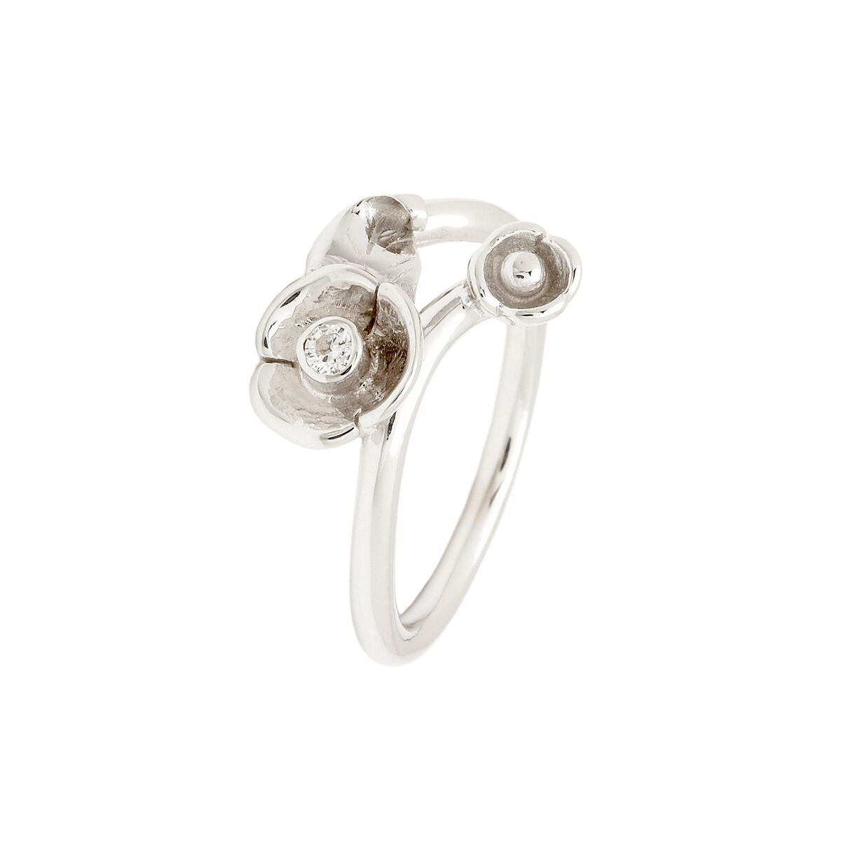 Blomsterring med diamanter