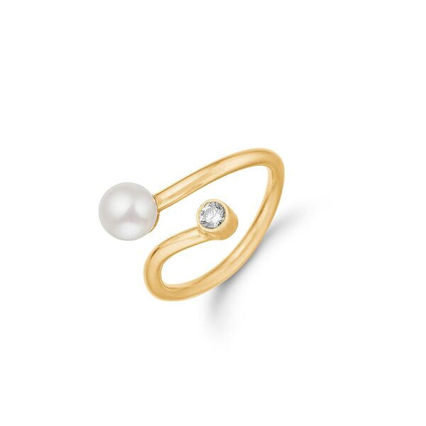 Ring med perle og brillant