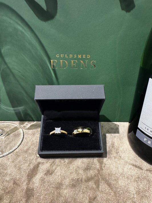 14 kt vielsesringe med 0,75 ct centersten - Guldsmed Edens