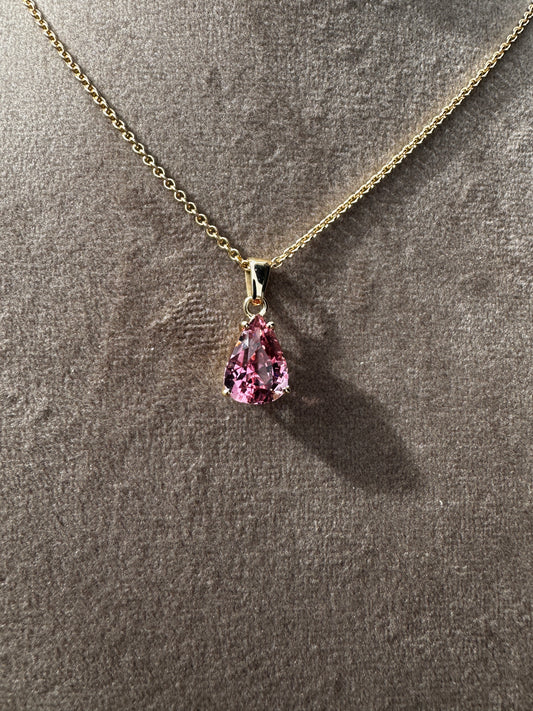 14 kt vedhæng med pink turmalin, 3,05 ct