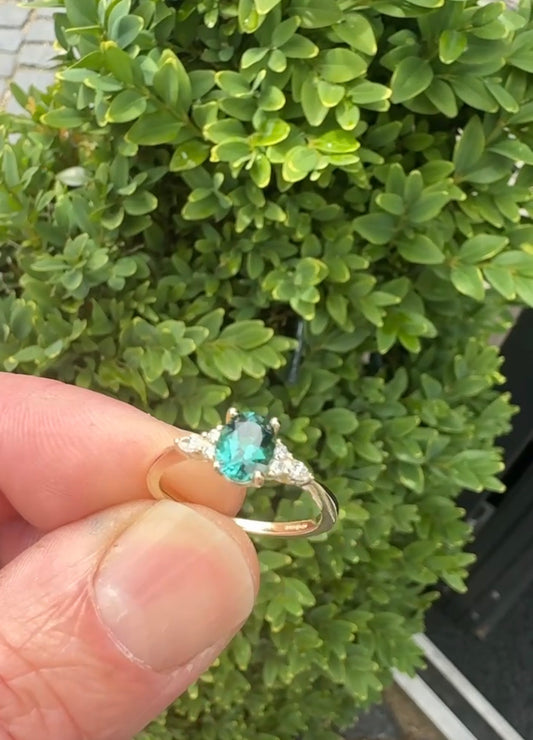 14 kt guldring med turmalin og diamanter - Guldsmed Edens